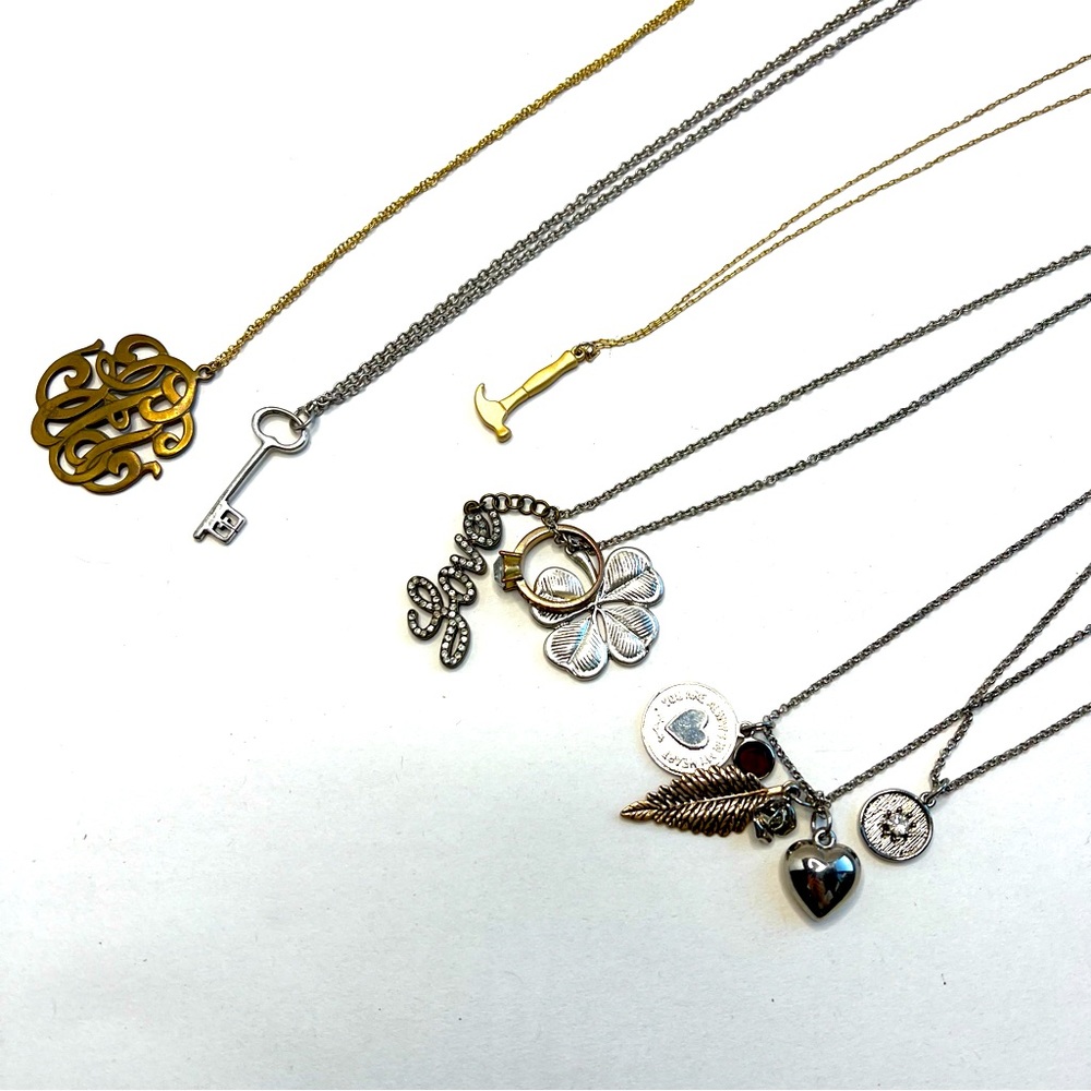 5 Necklaces American Eagle and Express